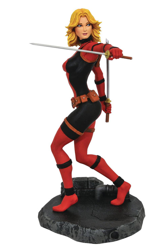 NYCC 2020 MARVEL GALLERY LADY DEADPOOL UNMASKED PVC STATUE
