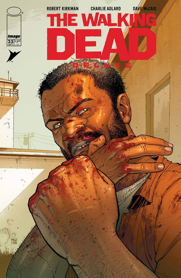 WALKING DEAD DLX #23 CVR B MOORE & MCCAIG (MR)