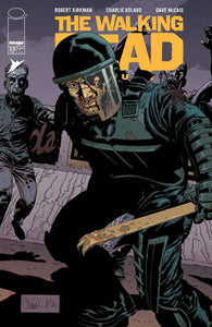 WALKING DEAD DLX #32 CVR B ADLARD & MCCAIG (MR)